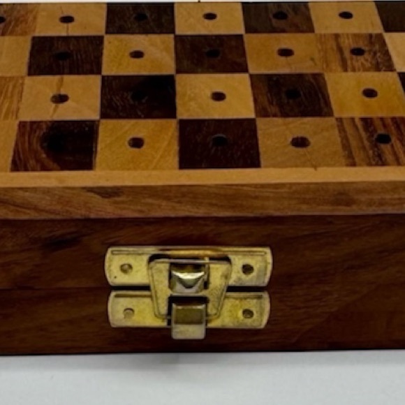 Vintage Wooden Travel Chess Set – Compact Folding Game Box - Picture 2 of 5